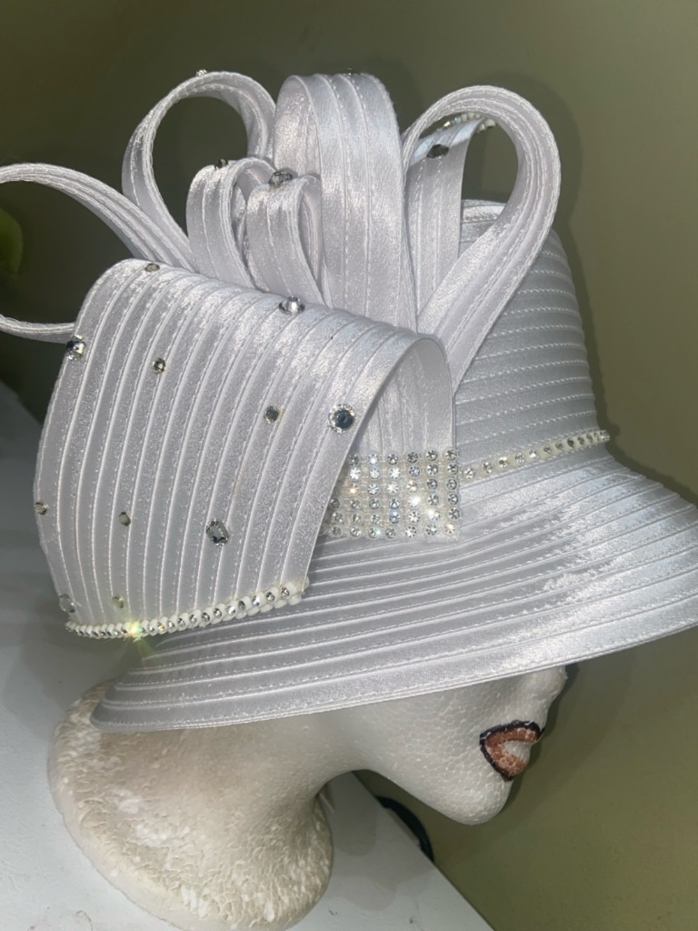NWT Dress Hat / Church Hat by Lily & Taylor (NO LOWBALL OFFERS)